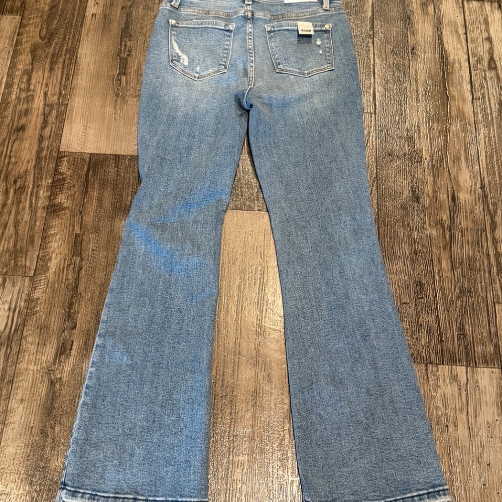 Judy Blue Mid Rise Destroy & Released Hem bootcut Jeans, 3/26/NWT - Picture 8 of 9